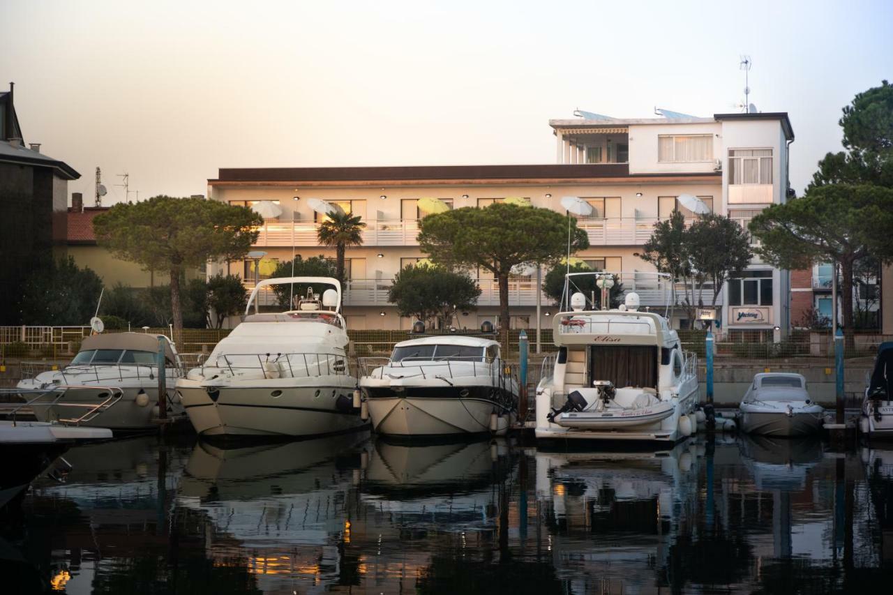 Yachting Residence Lignano Sabbiadoro Esterno foto